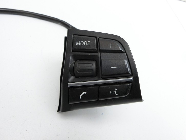 BMW 525d F10 13-17 Lenkradschalter Multifunktionstasten Lenkrad Schalter BMW 525d F10 13-17 27.02.2014 61319229484... Bild 2