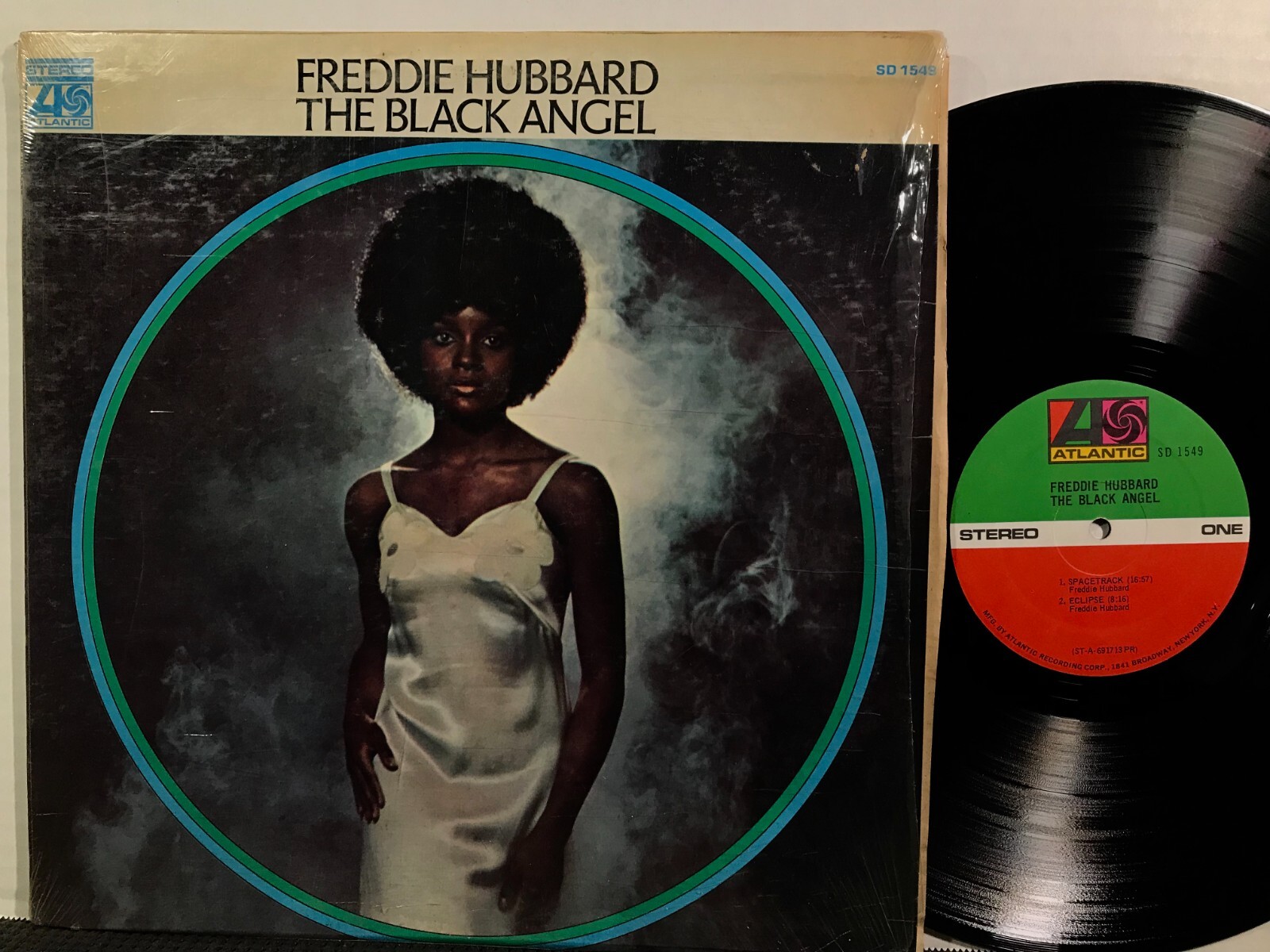Freddie Hubbard The black angel LPレコード 51UmJzSozqL._UF1000,1000_QL80_.jpg