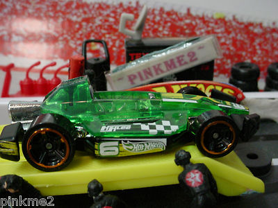 2014 Hot Wheels ARROW DYNAMIC New LOOSE Green/Black; 6 COL #162