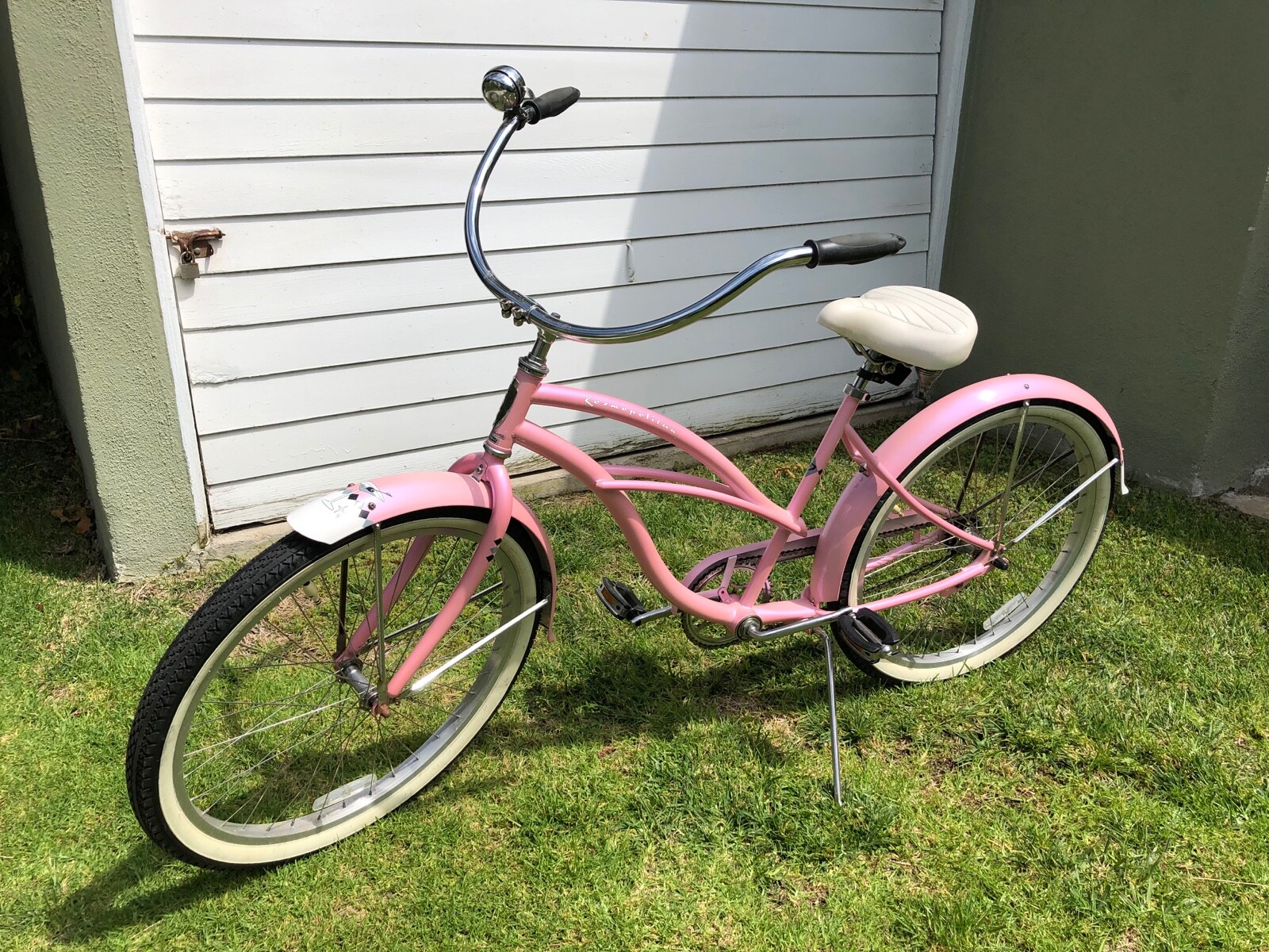 Dyno Kozmopolitan pink beach cruiser