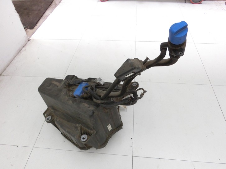 Audi A4 8W 19-24 TDI 2,0 120KW Additiv Tank Behälter Audi A4 8W 19-24 27.01.2020 8W0131878BN 4067439AE 4067410AD... Bild 2