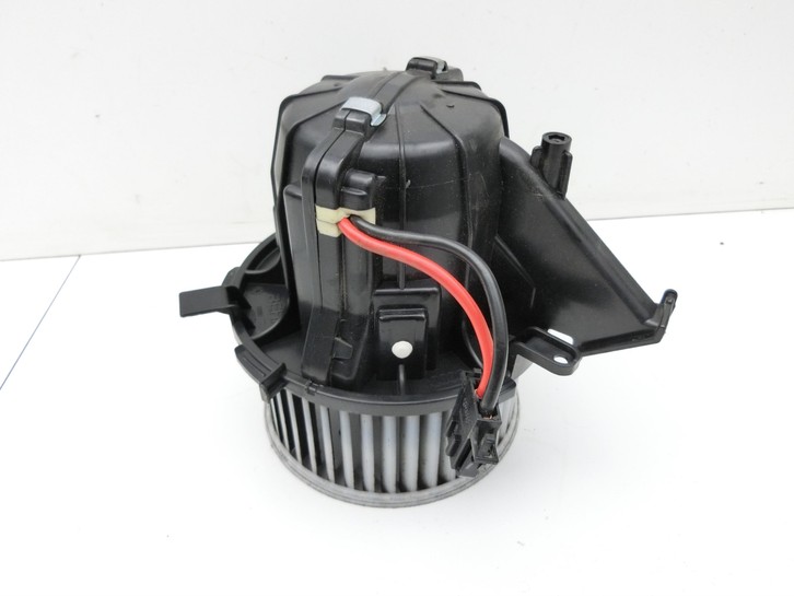Audi A4 8K B8 07-11 Gebläsemotor Lüftermotor Heizungsgebläse vorne  - Bild 3