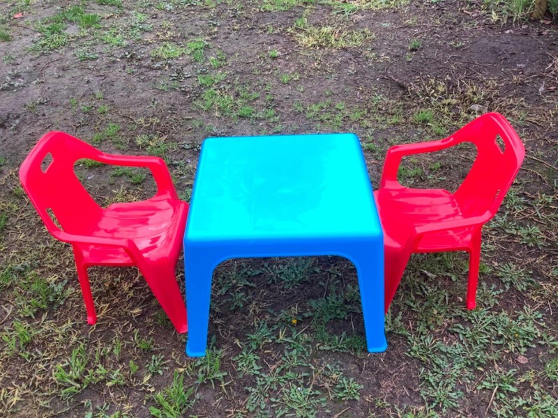 baby plastic chair and table
