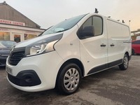 2015 Renault Trafic 1.6 dCi 27 Business+ SWB Standard Roof Euro 5 5dr PANEL VAN 