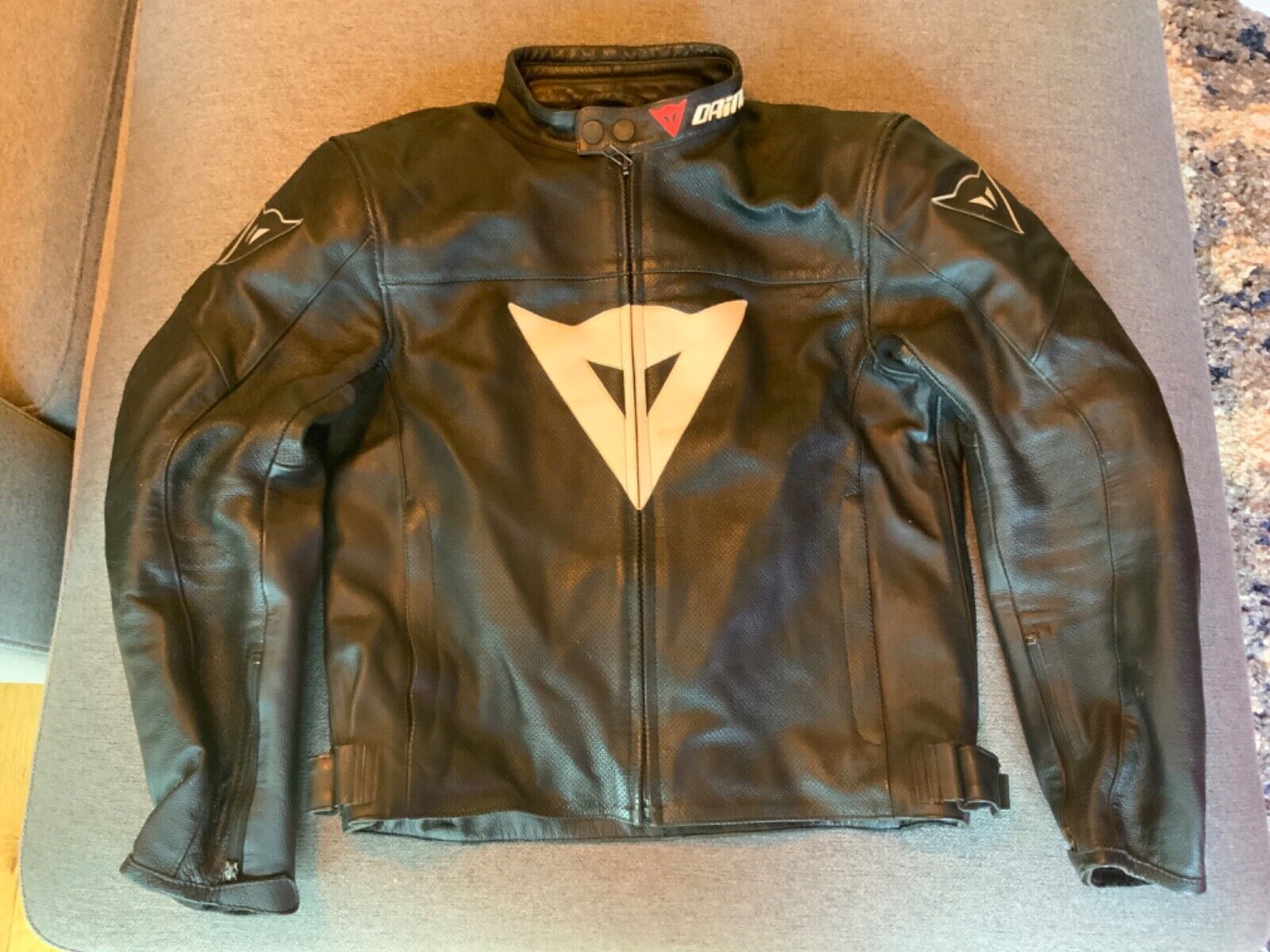 Dainese Leather Motorcycle Jacket EU Size 50 M 1533582 | eBay Dainese Leather Motorcycle Jacket EU Size 50 M 1533582 | eBay