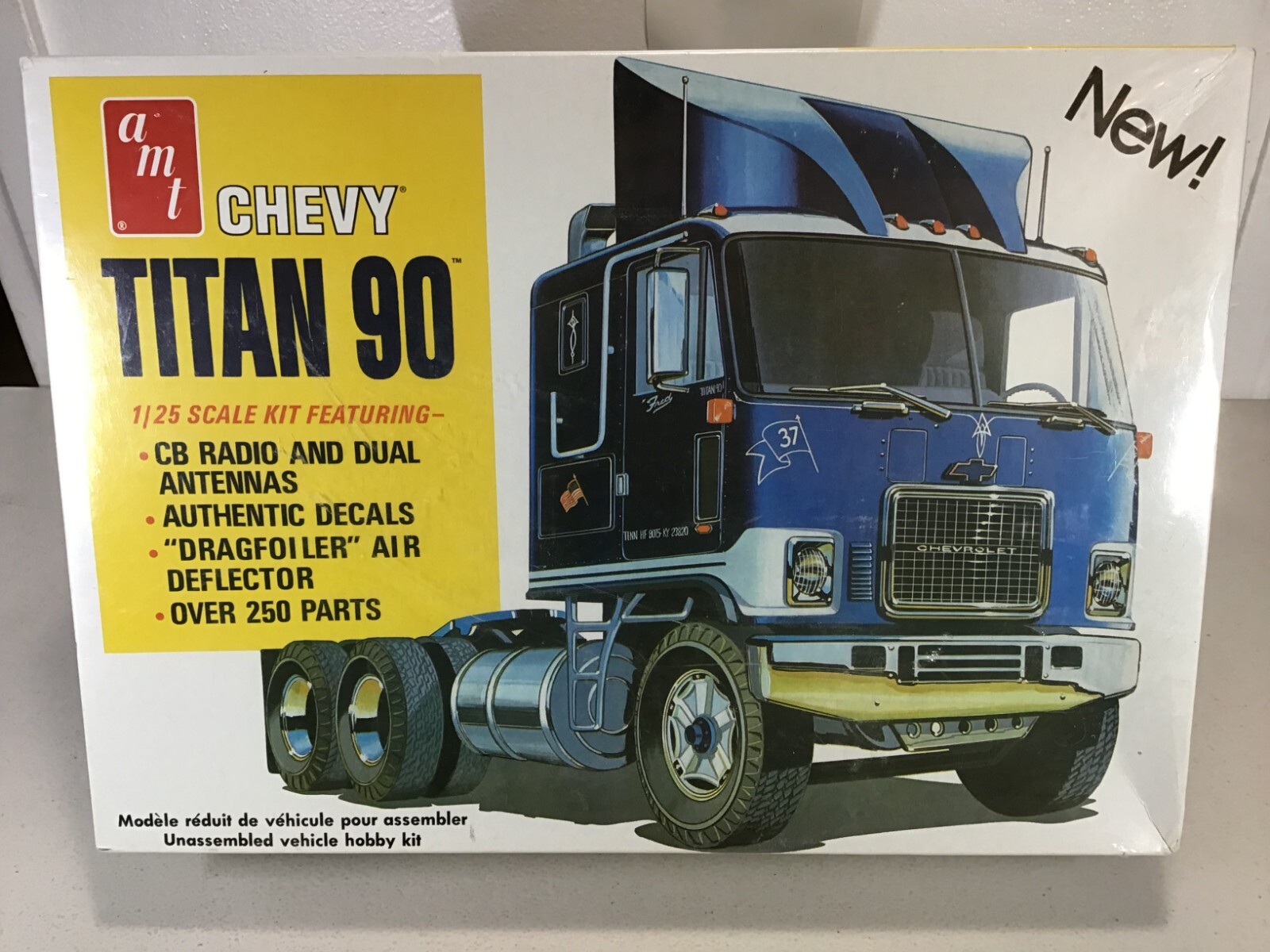 V　 AMT 1:25 603 Chevy Titan 90 Truck Tractor Sealed Kit | eBay