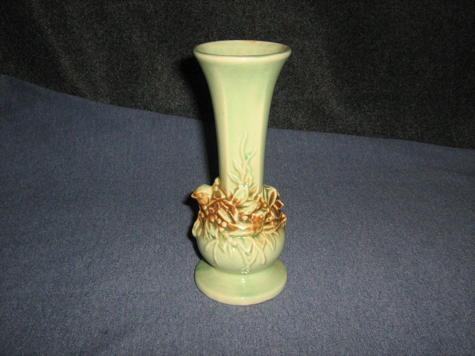 RARE Vintage McCoy BIRD in NEST Bud Vase 1940s 50s  Rustic Line Era