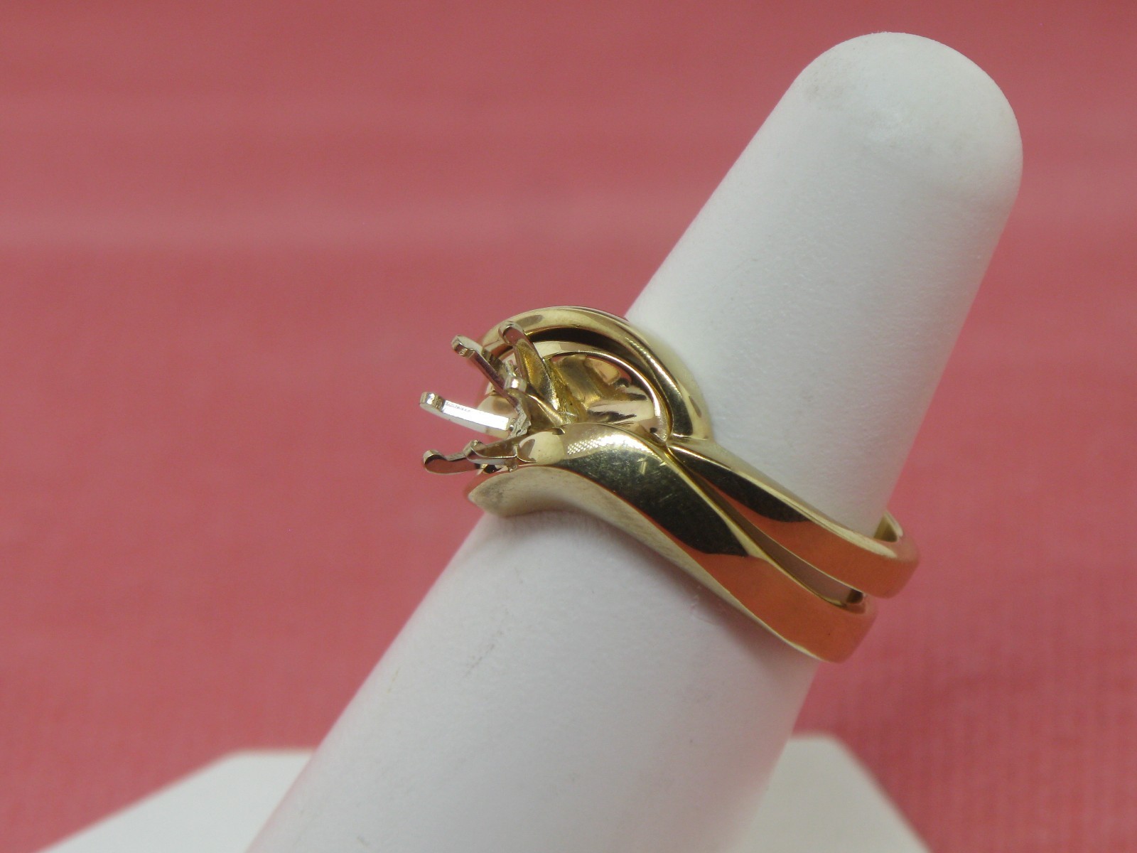 14K Yellow Gold Bridal Set (Engagement + Wedding Band) Holds 1 CT Round Stone