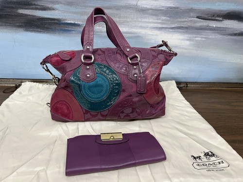 バッグ Coach turn rock suedo hand bag patchwork Coach turn rock suedo hand bag patchwork VTG Coach Signature