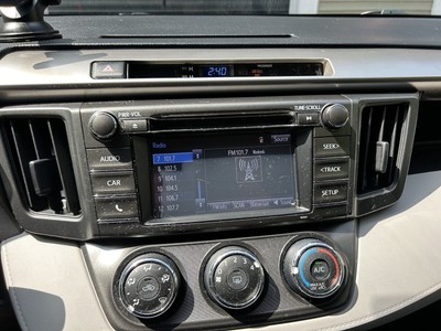 image 4 of interior