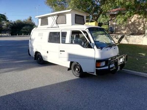 Nissan urvan 1990