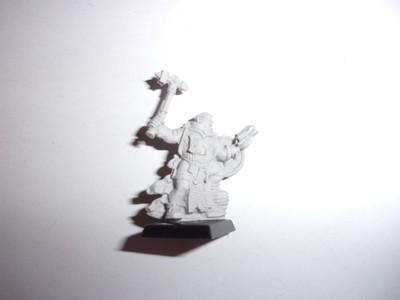 Warhammer Fantasy - Empire Warrior Priest - Games Workshop