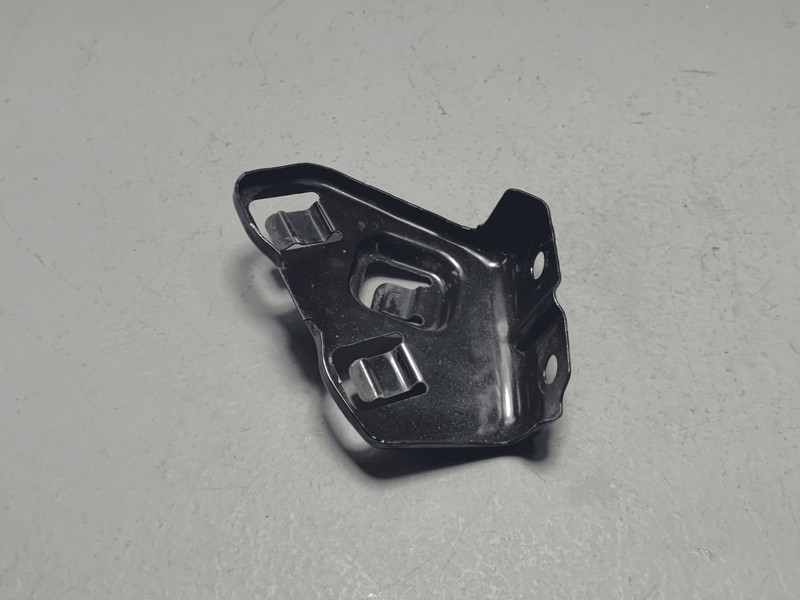 Used 2016-2022 Honda Pilot Rear Driver Side Bumper Outer Mount Support Bracket OEM