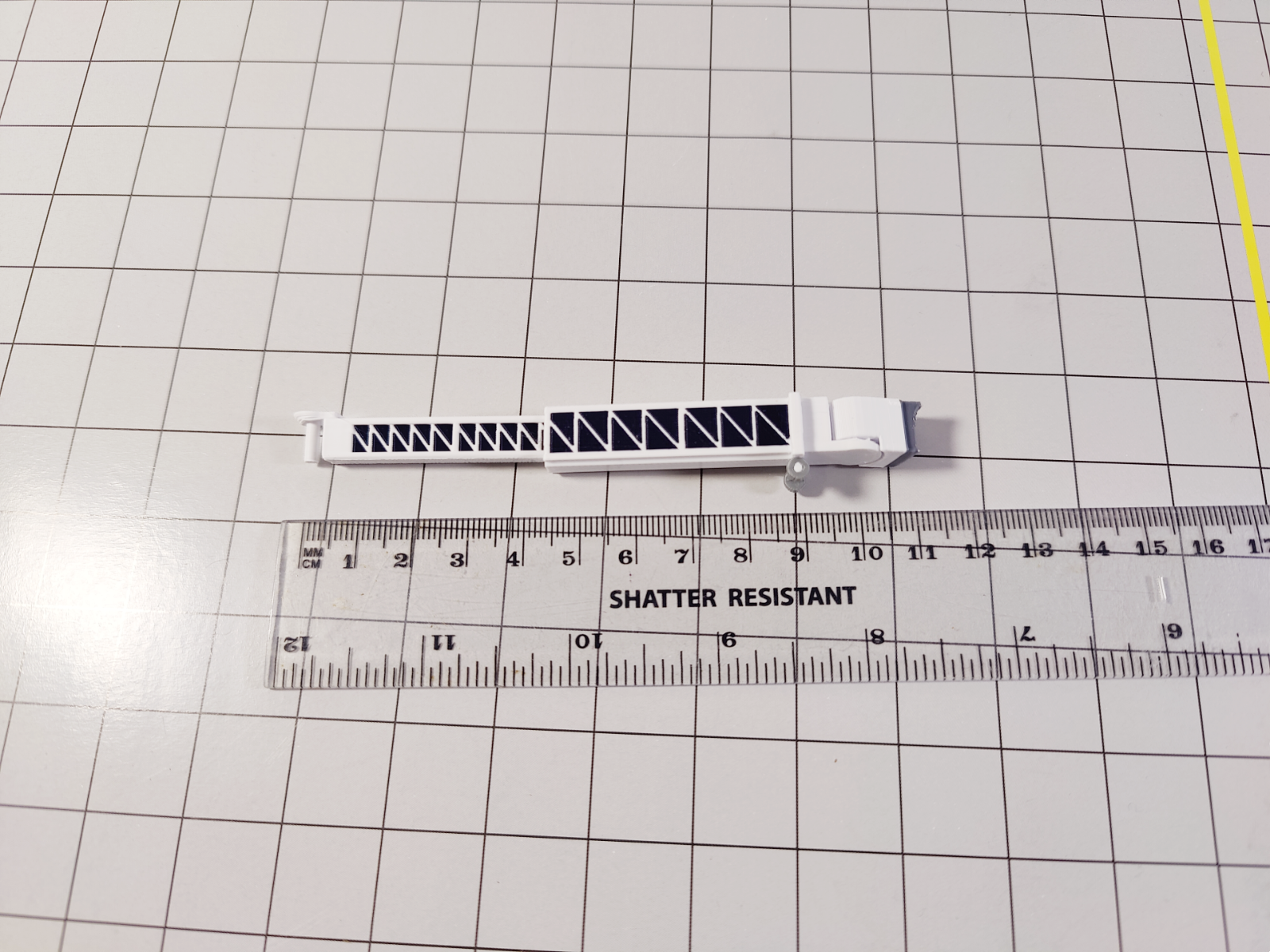 REGIONAL AIRPORT TERMINAL BUILDING + EXTENDING BRIDGES Model 1:400 Scale Diorama