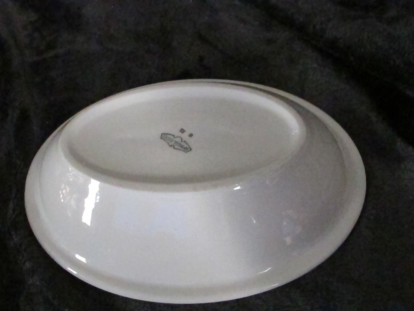 McNichol  Restaurant Ware Green Stripe Oval Bowls 10