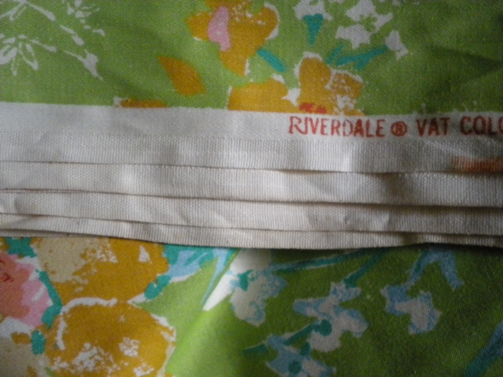 VTG Green Floral Screen Print Riverdale Vat 6 Yds 54”w Drapery Upholstery Fabric