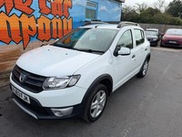 2014 Dacia Sandero Stepway 1.5 dCi Laureate Hatchback 5dr Diesel Manual Euro 5