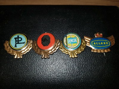 Vintage lapel pin Lancia
