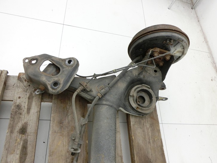 Opel Corsa E 14-19 Hinterachse Achse m. Trommelbremse Opel Corsa E 14-19 03.01.2017 39010958 gebraucht Vorschau 2