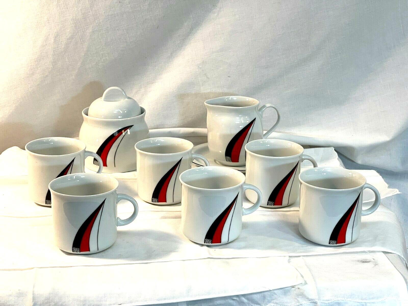Vintage Wawel china made in Poland 6 Coffee cups & Sugar Bowl And Creamer Set G9 Vintage Wawel china made in Poland 6 Coffee cups & Sugar Bowl And Creamer Set G9