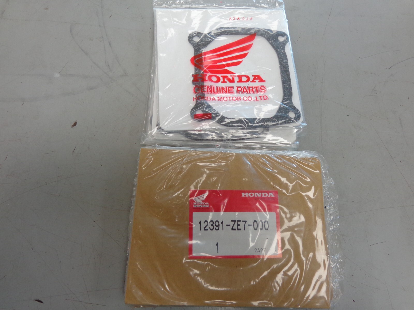 Genuine Honda Head Cover Gasket OEM PART#12391-ZE7-000- NLA-FREE