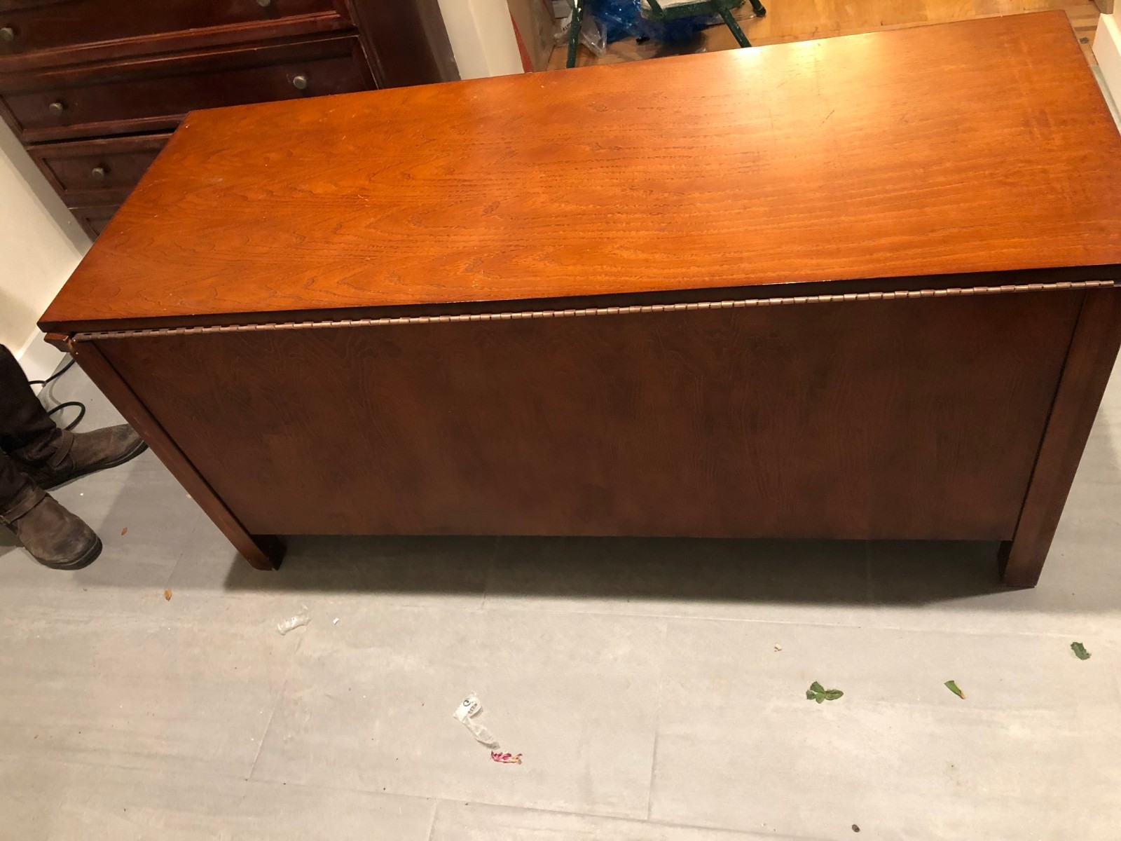 Pre-Owned Chest Wood Storage Trunk - QUEENS, NY PICKUP ONLY