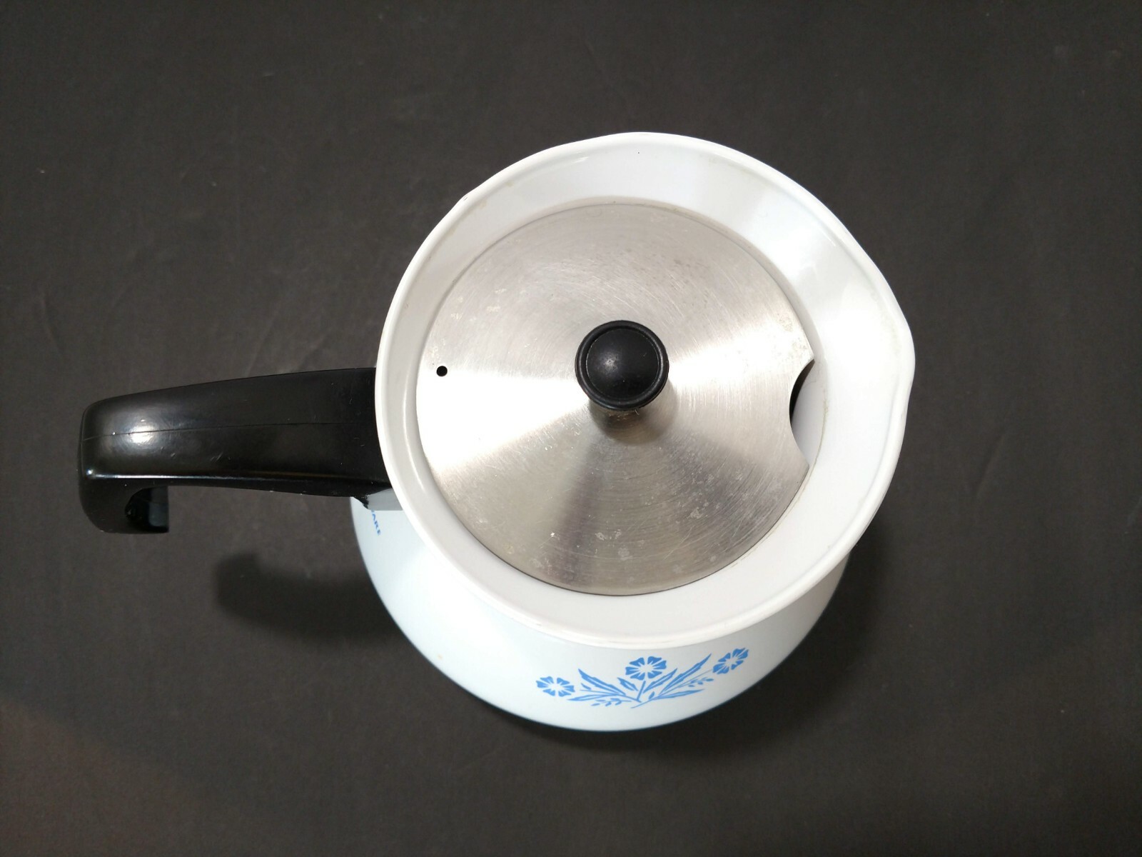 Vintage Corning Ware Cornflower Blue and White Teapot Coffee Carafe 6 Cup P-104