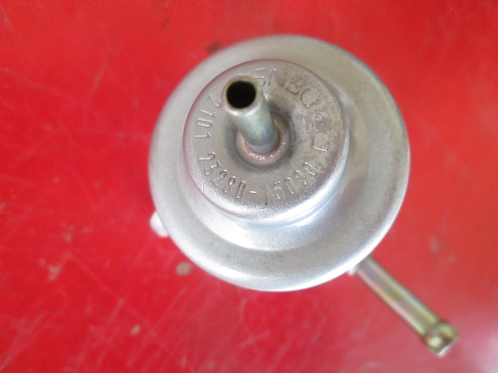 93 94 95 96 97 Toyota Corolla Fuel Pressure Regulator OEM DENSO 23280