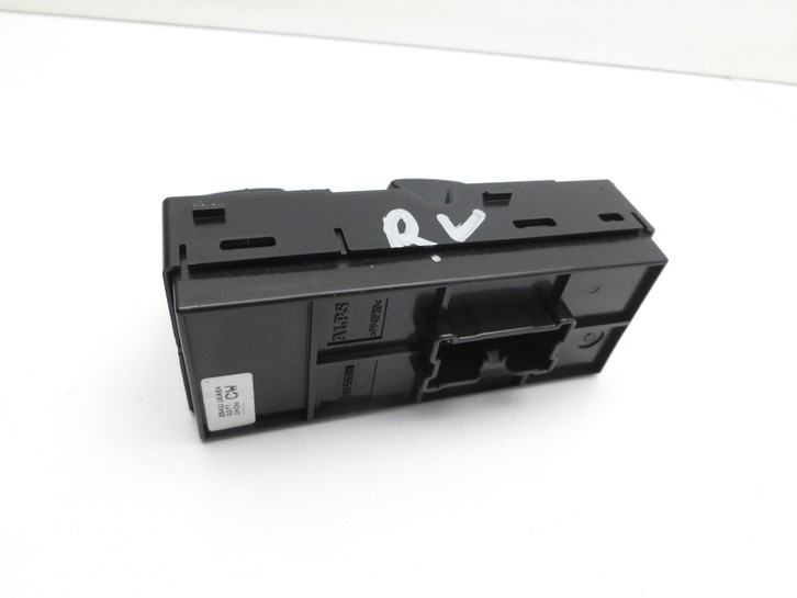 Nissan Juke F15 15-18 Fensterheberschalter Schalter Rechts Vorne Nissan Juke F15 15-18 01.01.2017 254111KA5A... Vorschau 3