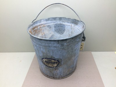 large ice bucket tub by ashland