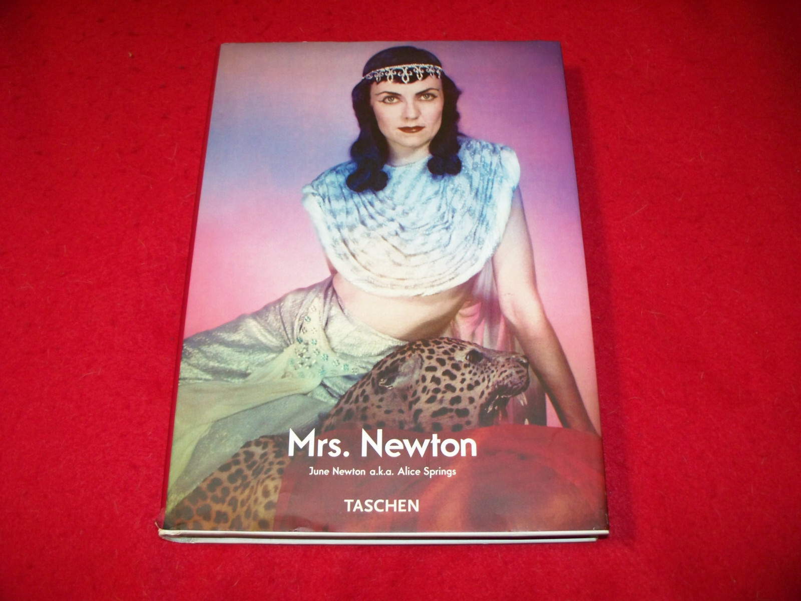 Alice Springs Photographs　June Newton Alice Springs: Newton, June: 9783836525794: Amazon.com: Books