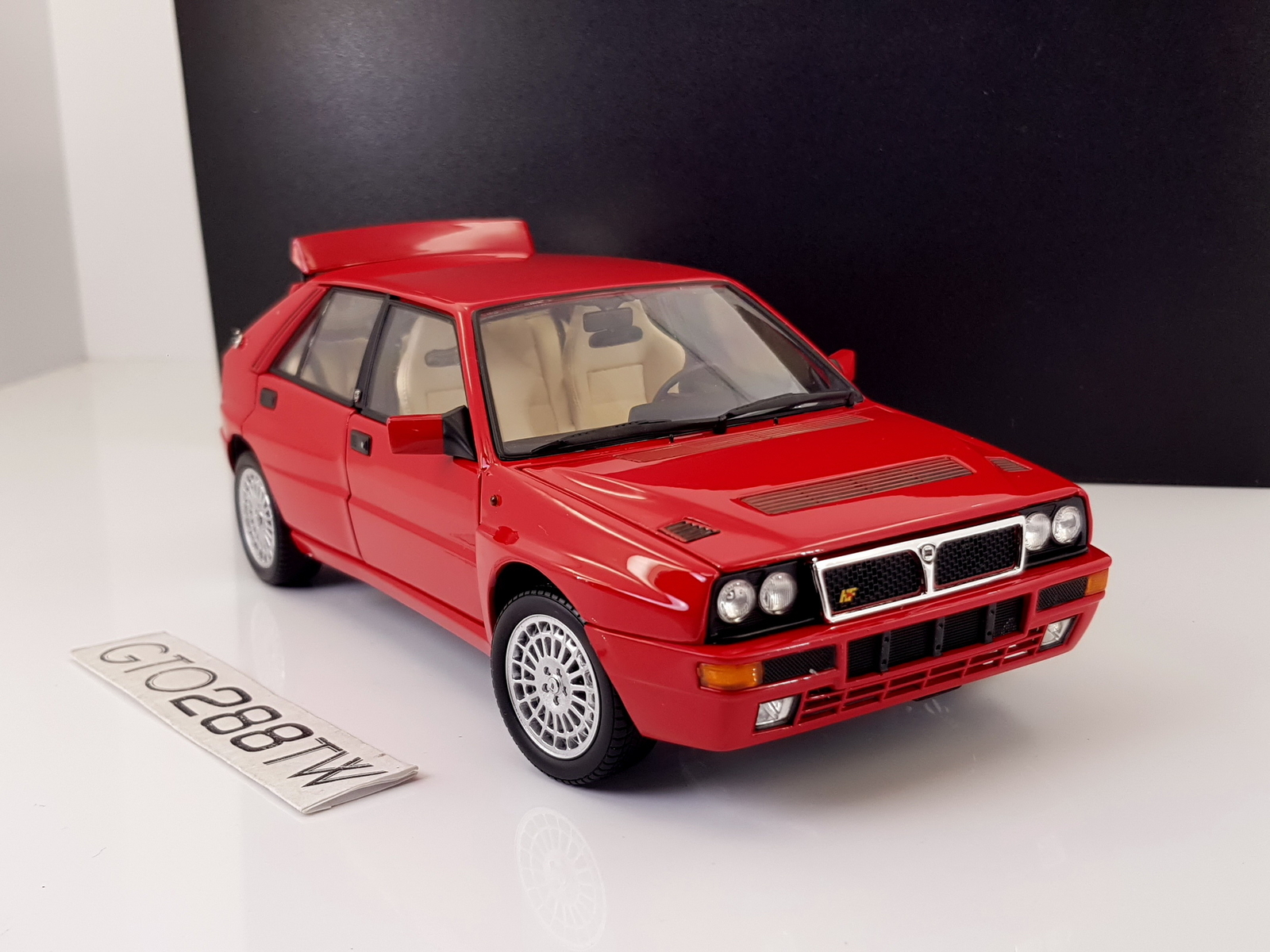 1/18 京商ランチア・ストラトス HF ラリー '77モンテカルロ 大型モデル