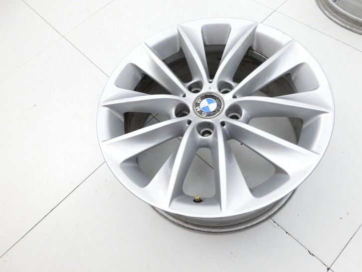 BMW X3 F25 10-14 1x Felge Alufelge 5X120 8X18Zoll ET43 BMW X3 F25 10-14 30.03.2011 6787578 3611-6787578 gebraucht Vorschau 2