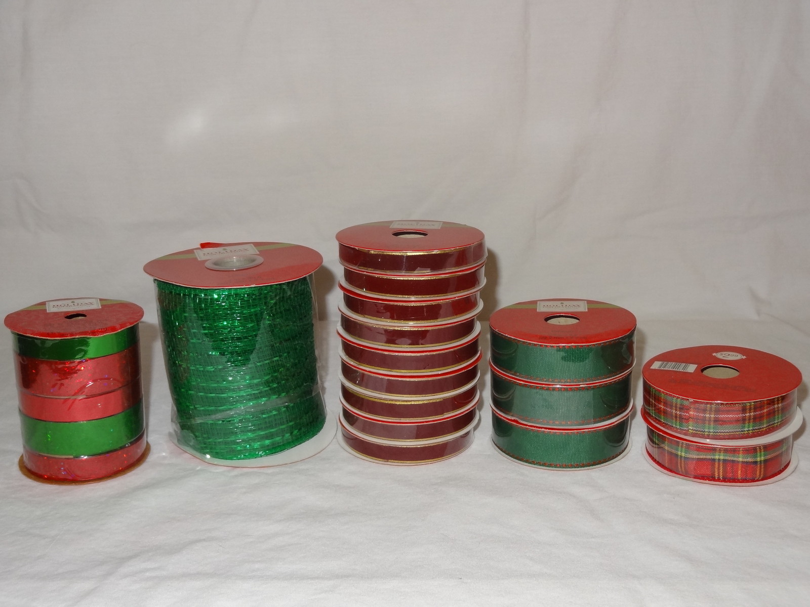 200 ft.+ HOLIDAY INSPIRATIONS Green Mesh Netting + other Ribbon maroon plaid NEW