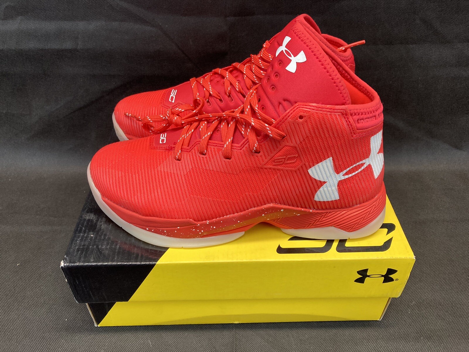 red white and blue under armour shoes