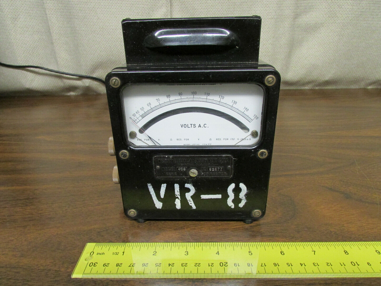 Weston Electrical Instruments Model 433 AC Volt meter 0-150 Weston Electrical Instruments Model 433 AC Volt meter 0-150