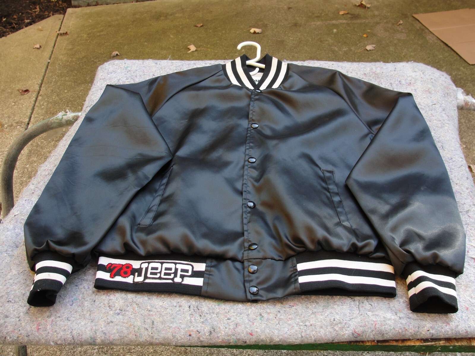 AMERI JACKET LIKE V NECK TOP ブラック Ameri（アメリ）の「JACKET LIKE V NECK TOP（Tシャツ