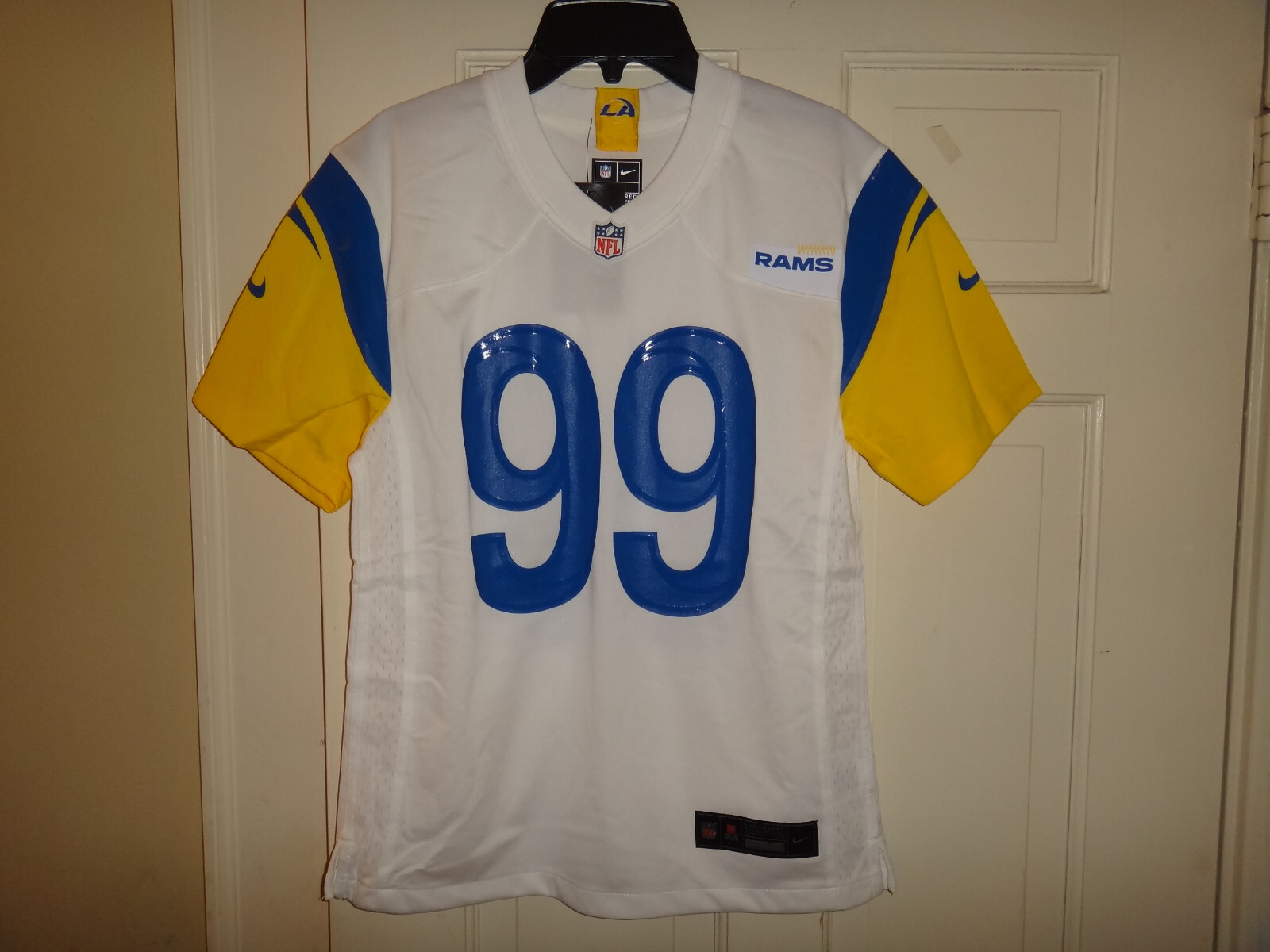 【新品タグ付】ロサンゼルス・ラムズ ドナルド 99 ユニフォーム M　ナイキ 2020-23 LA Rams Donald #99 Nike Game Home Jersey (XXL)