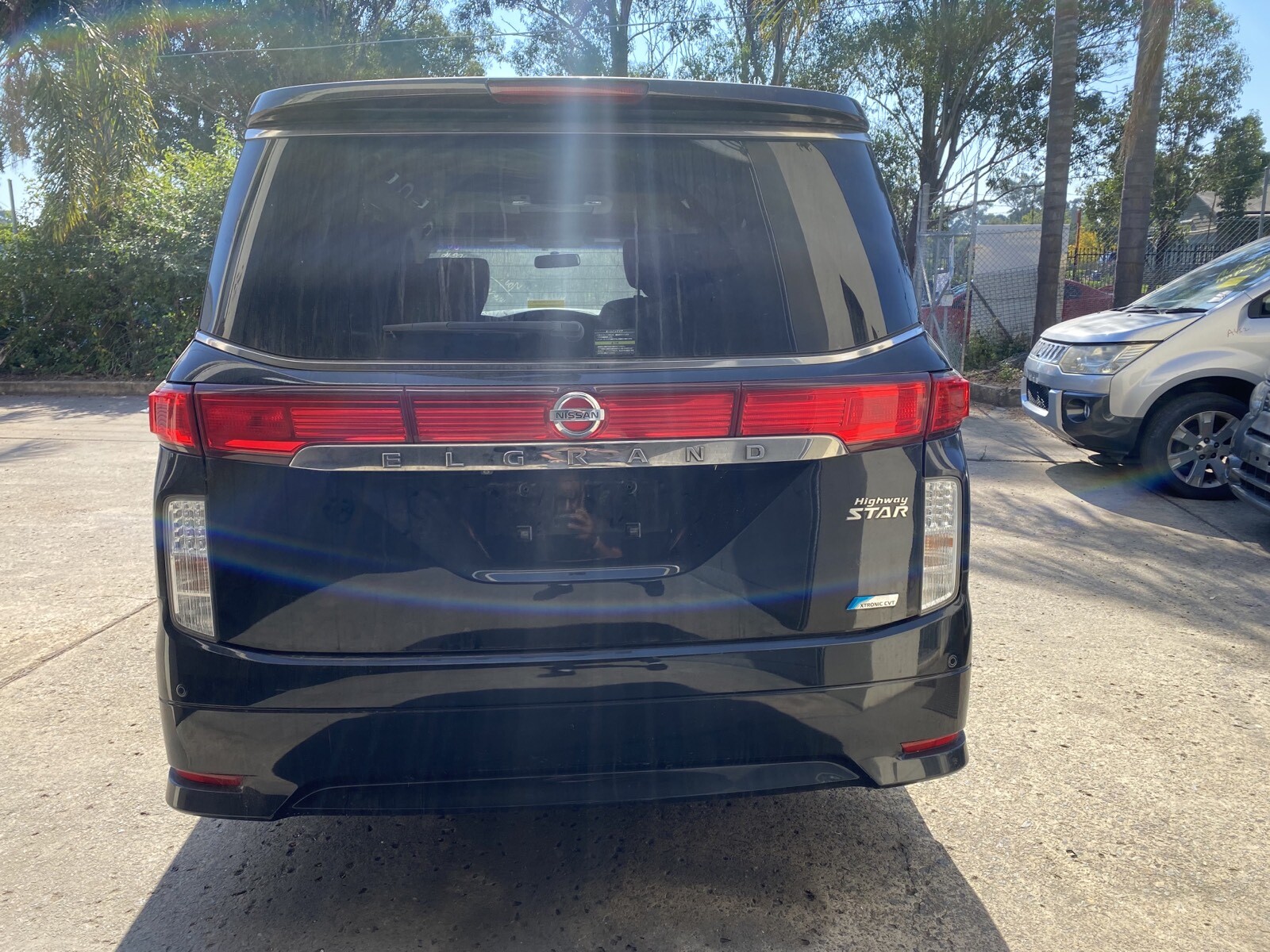 NISSAN ELGRAND E52 HIGHWAYSTAR WRECKING - thumbnail 5