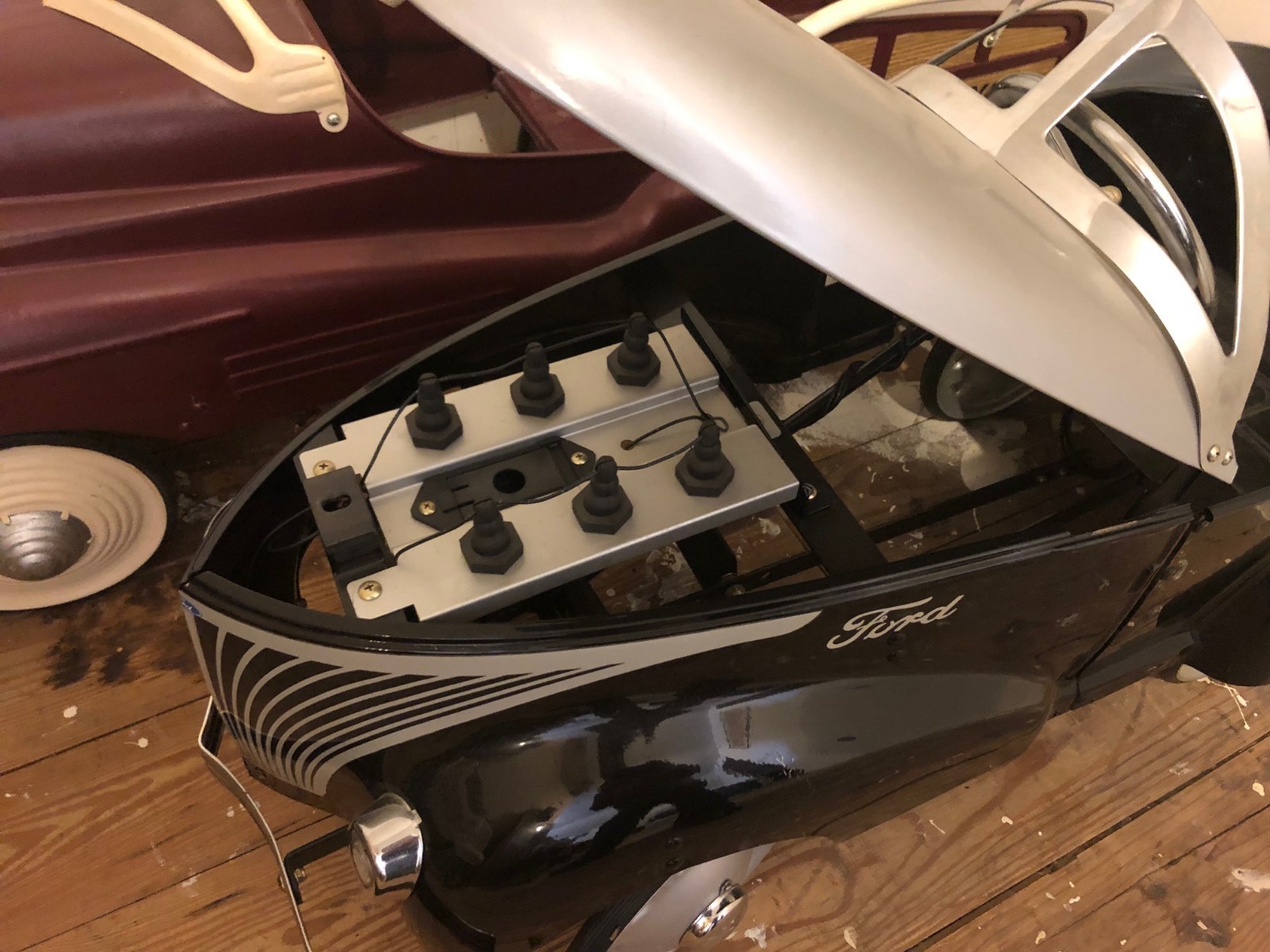 1939 Ford Garton Replica Pedal Car Opening Hood w/engine  *** LOCAL PICKUP ONLY