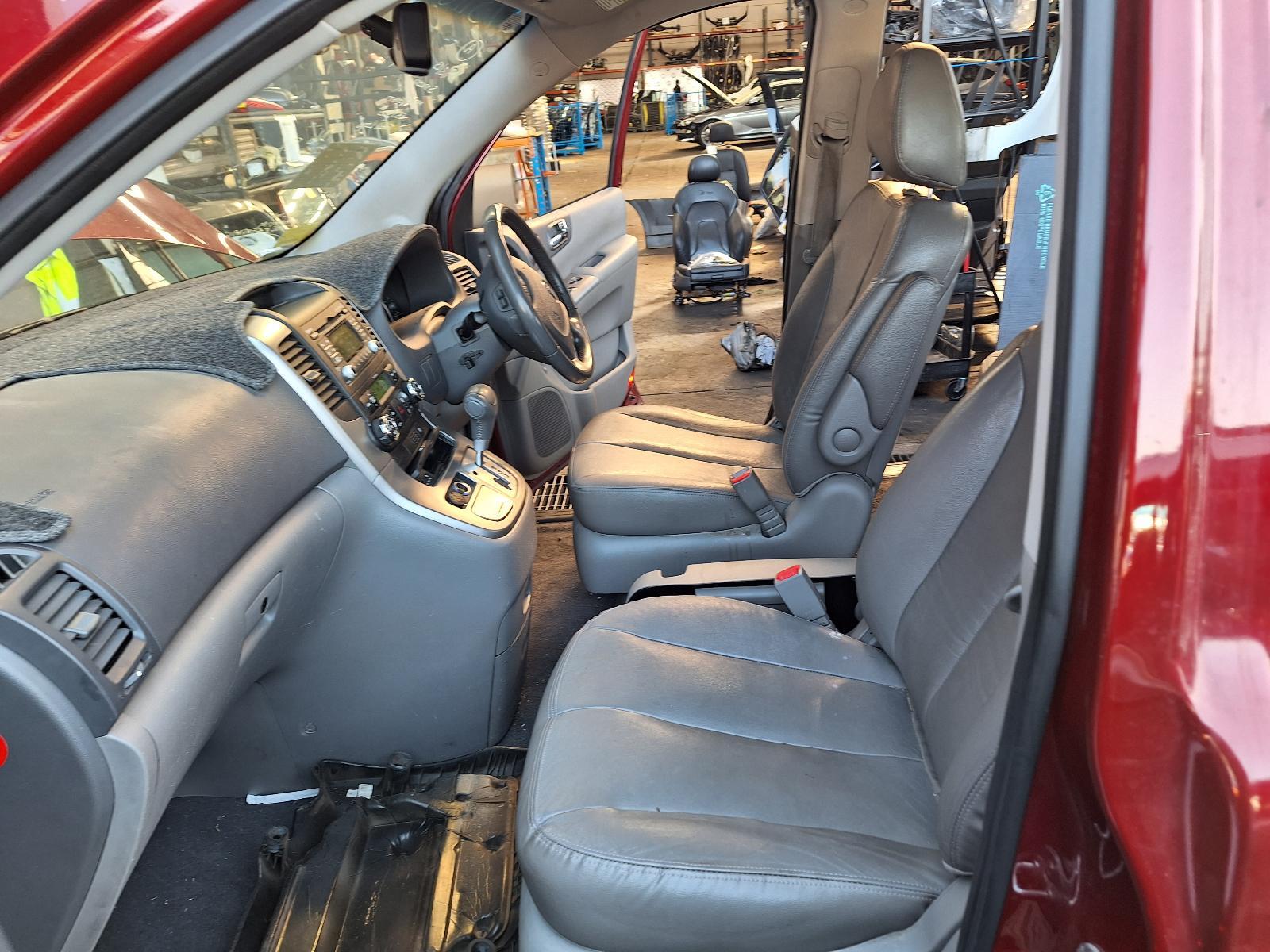 2013 Kia Carnival/grand Carnival VQ 12/2005-06/2014 SEAT BELT ONLY LEFT FRONT image 11