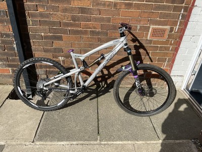 Santa Cruz Nomad 26” Medium Frame