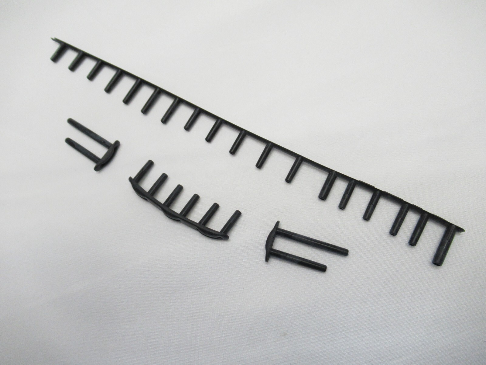 PARTIAL GROMMET SET: WILSON TRIAD PRO STAFF 6.0 95 (16X20