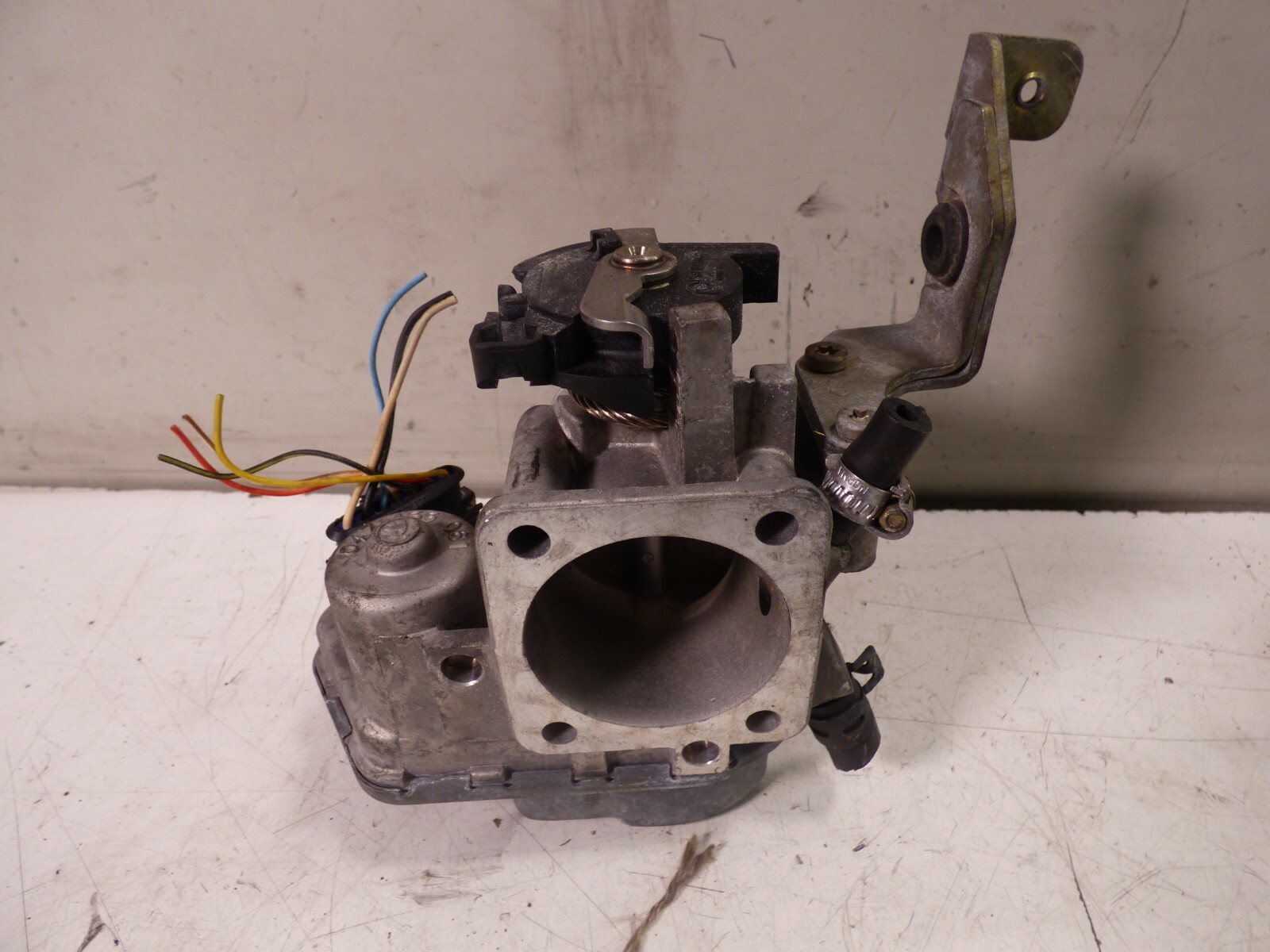 Corpo farfallato VOLKSWAGEN SKODA 047133061