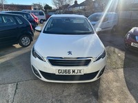 2016 Peugeot 308 1.6 BlueHDi 120 Allure 5dr HATCHBACK Diesel Manual