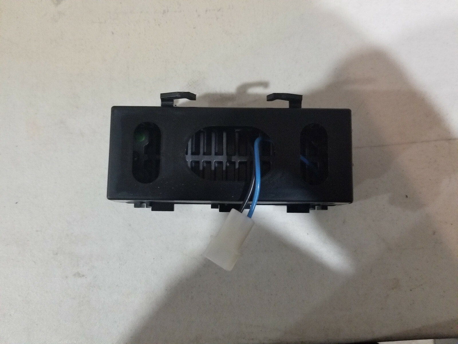 WHELEN LIBERTY LIGHTBAR 500 SERIES LIN6 LED LIGHTS - BLUE