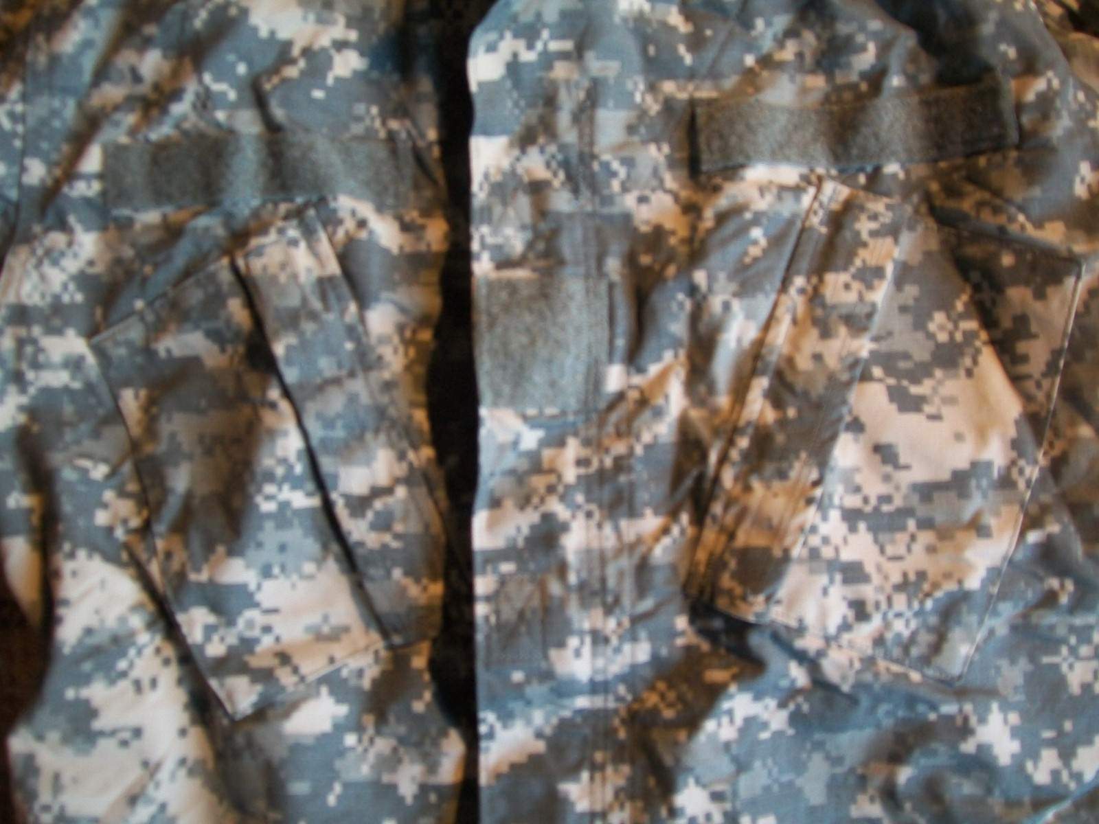 Lot of 2 SMALL-REGULAR Unisex Army Combat Coats 50/50 Nylon