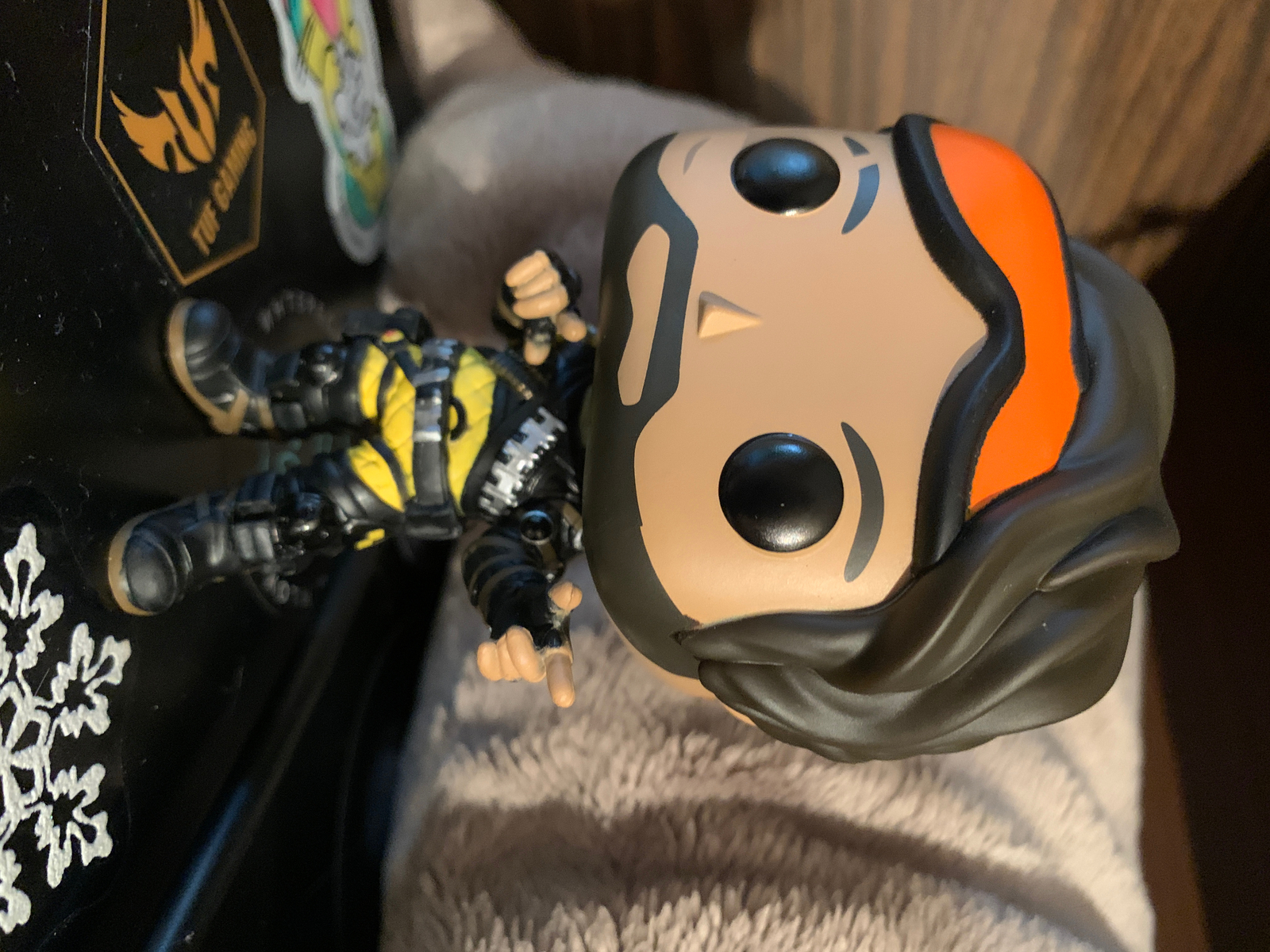 Funko POP! MIRAGE #547 Vinyl Figure APEX Legends