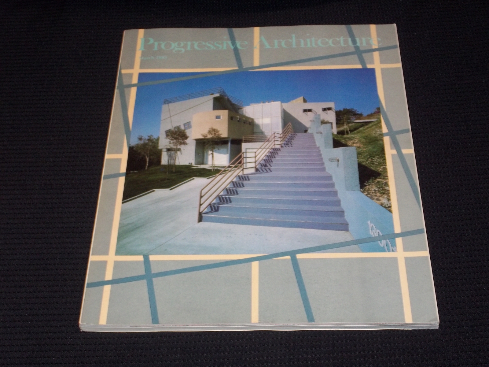 雑誌 1983 MARCH PROGRESSIVE ARCHITECTURE MAGAZINE - CALIFORNIA & FL