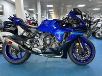 Yamaha R1 by Fast Lane Motorcycles, Tonbridge, Kent